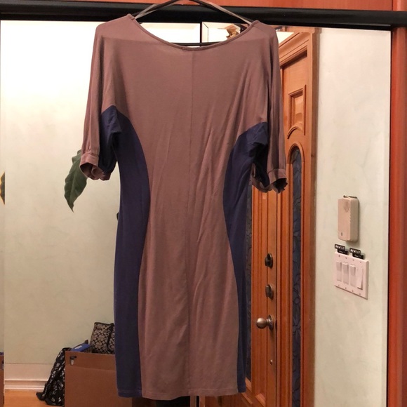 Cute dress , 1/2 length sleeve. Size M - Picture 3 of 5